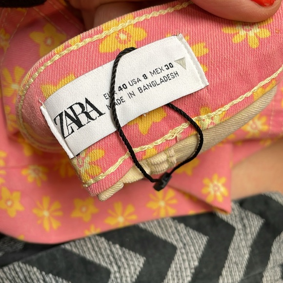 Zara flower printed jeans - new - Picture 6 of 8